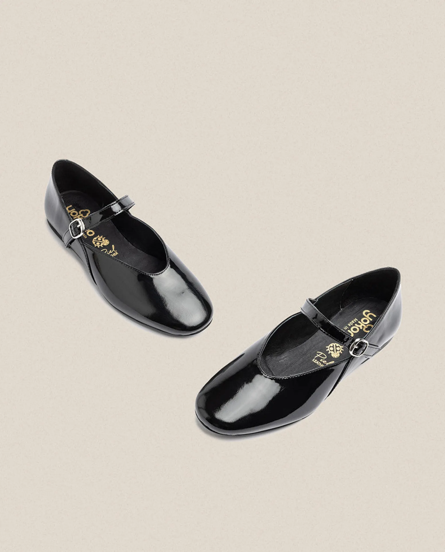 Chaussure Plate ARI-001 Noir
